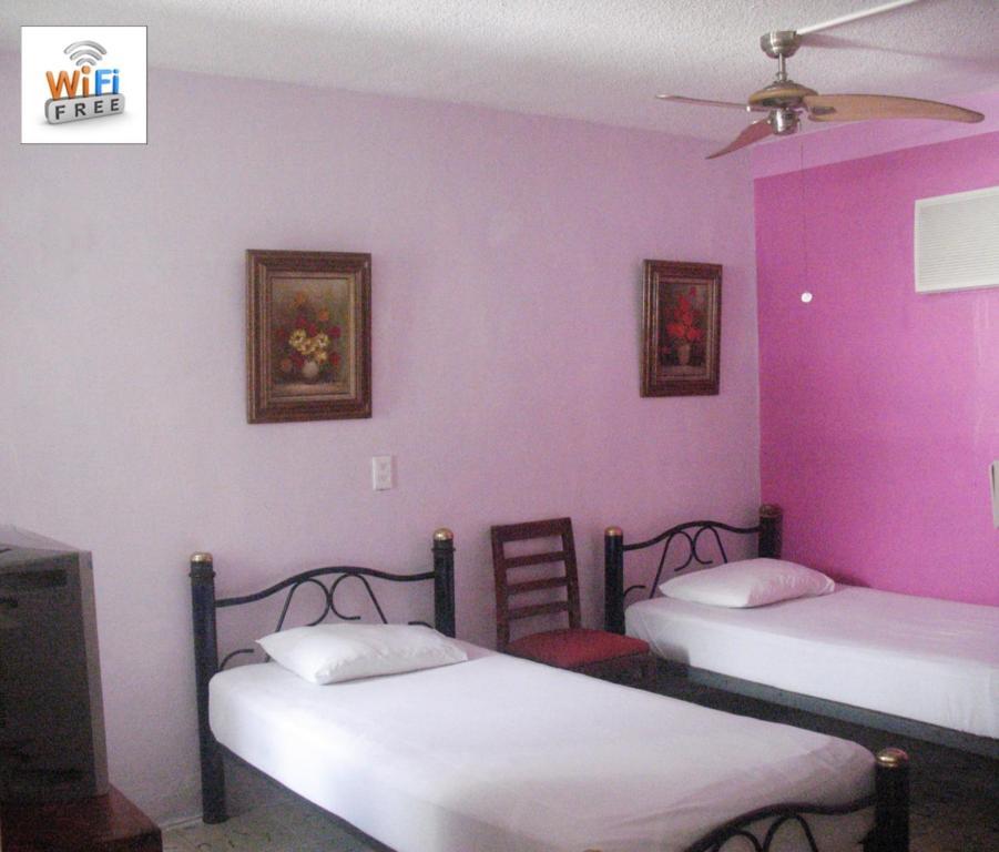 Hostel Mundo Maya Канкун Екстер'єр фото
