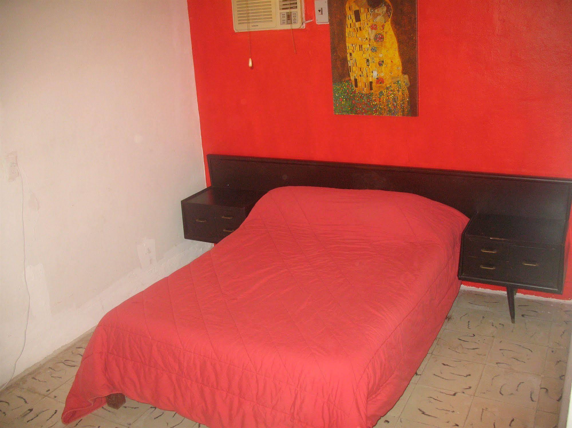Hostel Mundo Maya Канкун Екстер'єр фото